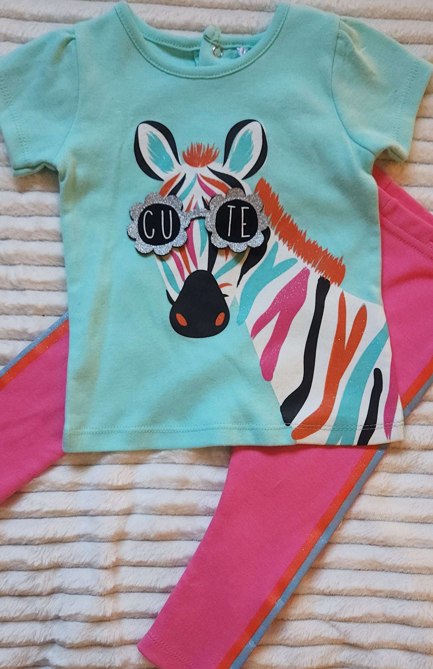 Girls 2 Piece Zebra Legging Set