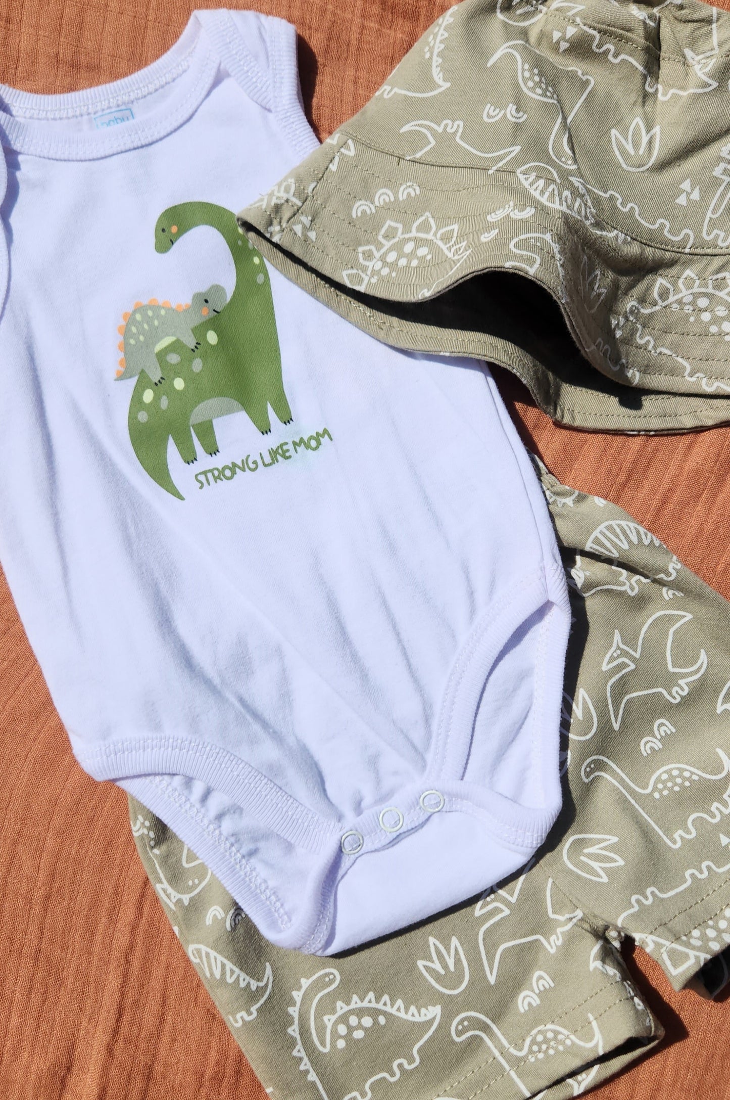 Boys 3 Piece Sunhat Set : Dinosaur