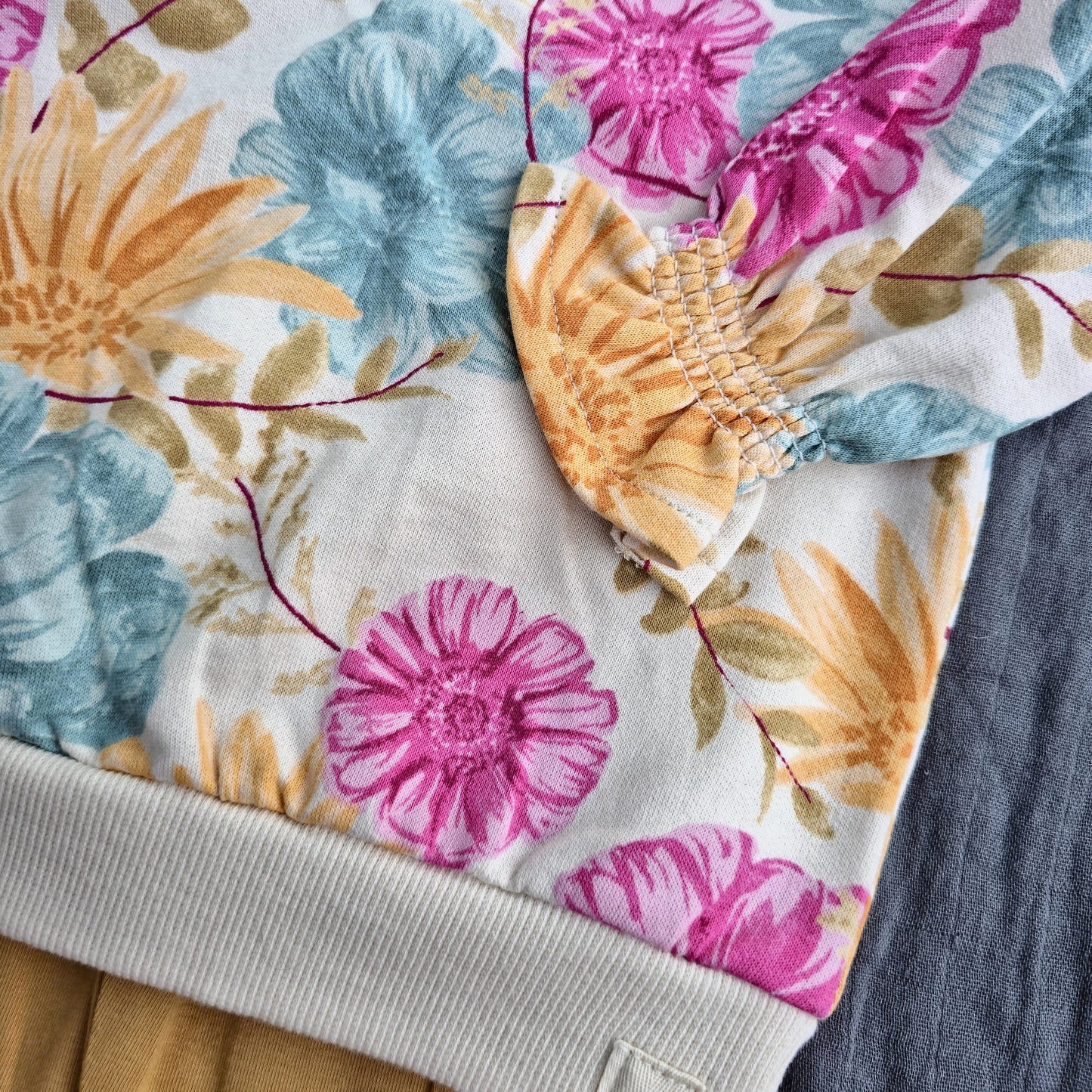 Mountain Floral Set