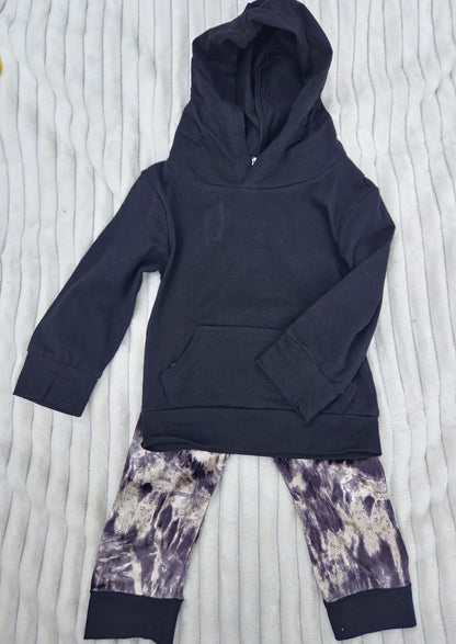 Hoodie and Tie-dye Joggers Outfit - Black